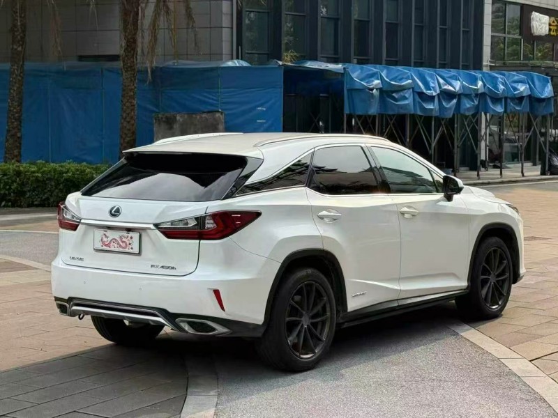佛山16年雷克薩斯RX8