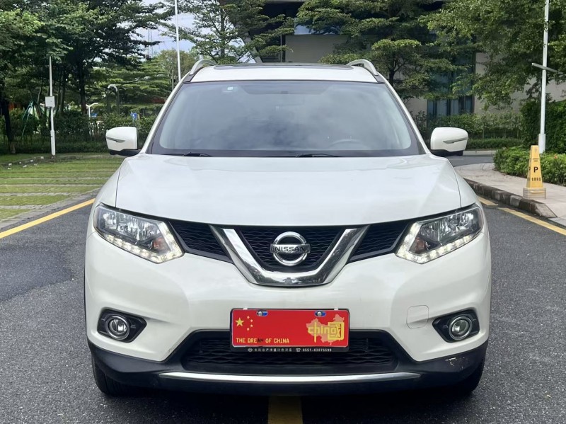 廣州17年日產奇駿1
