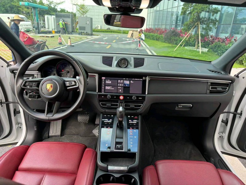 陽江22年保時捷Macan4