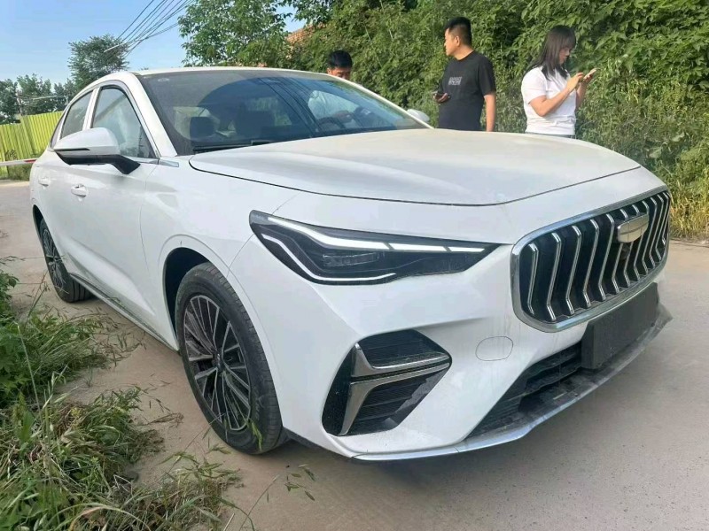 西安26年吉利帝豪3