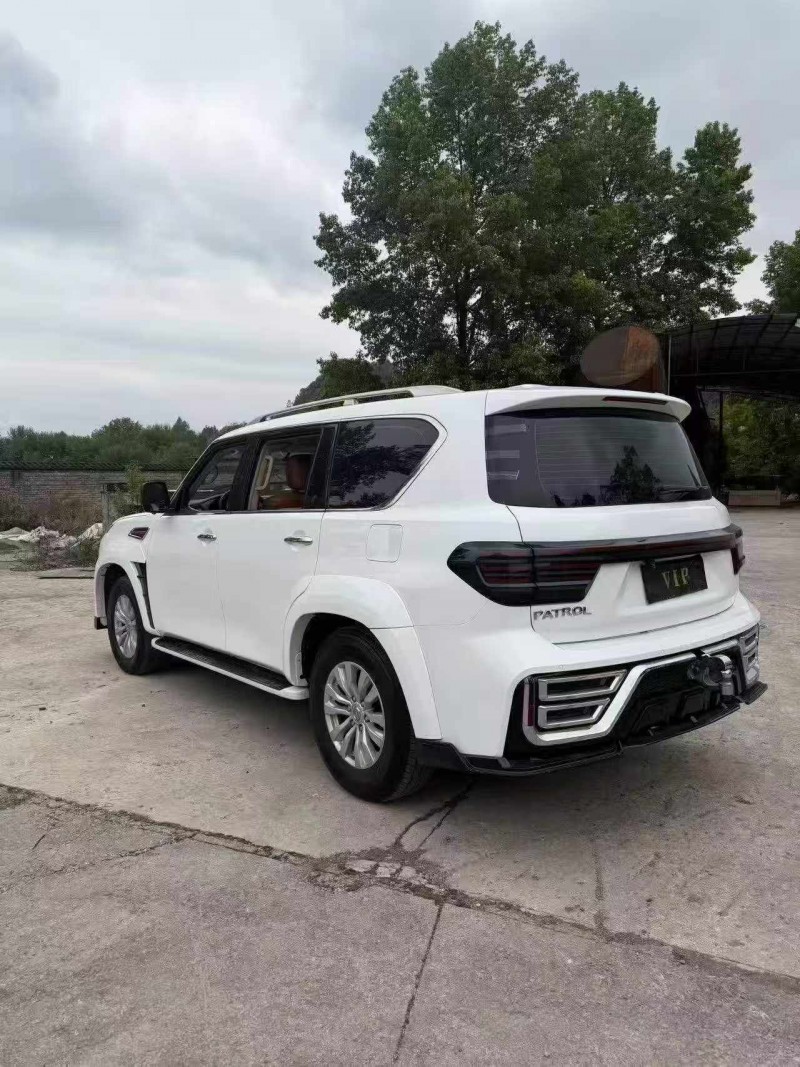 銅仁18年日產途樂7