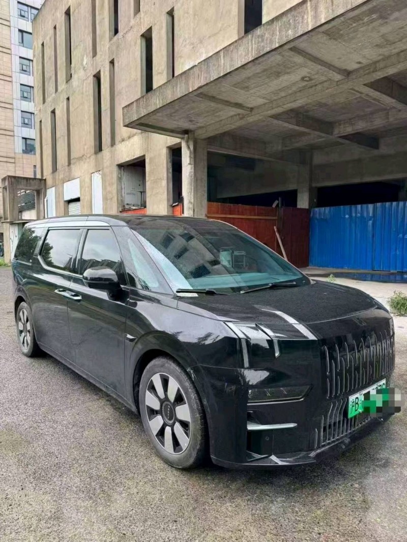 濟南23年極氪汽車0092