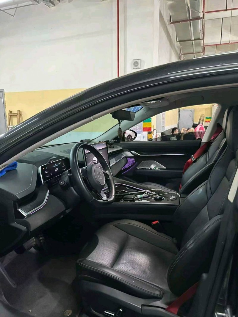 重慶23年極氪汽車0016
