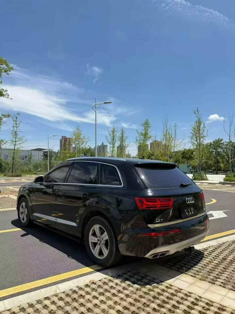 邵陽18年奧迪Q79