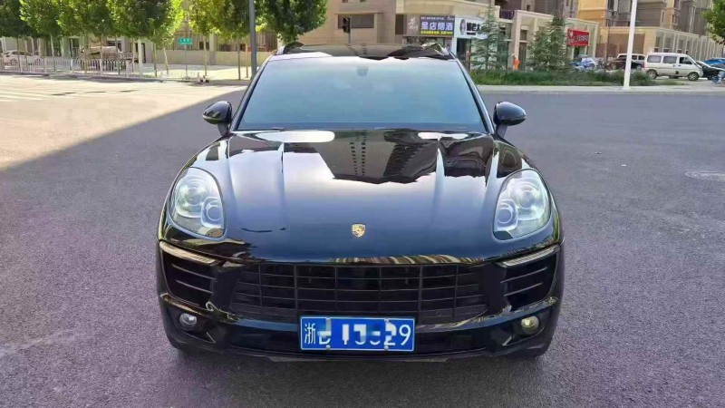 張家口15年保時捷Macan1