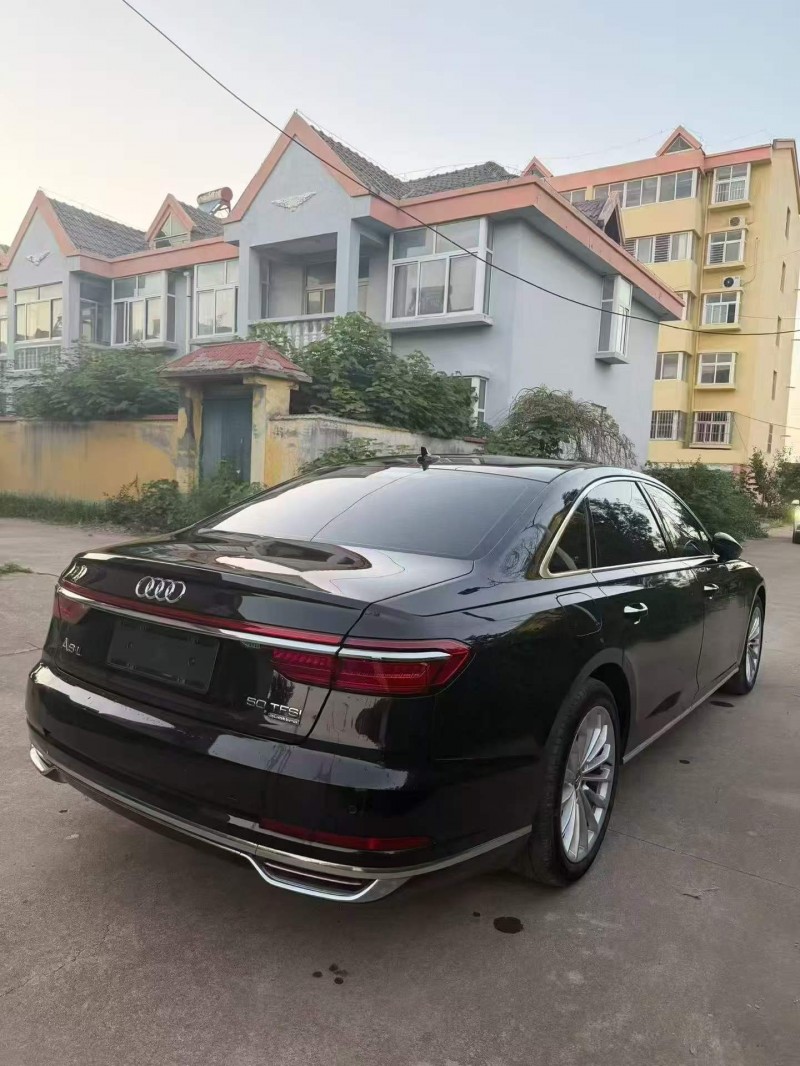 東營20年奧迪A8L7