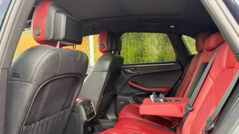 安順20年保時捷Macan5