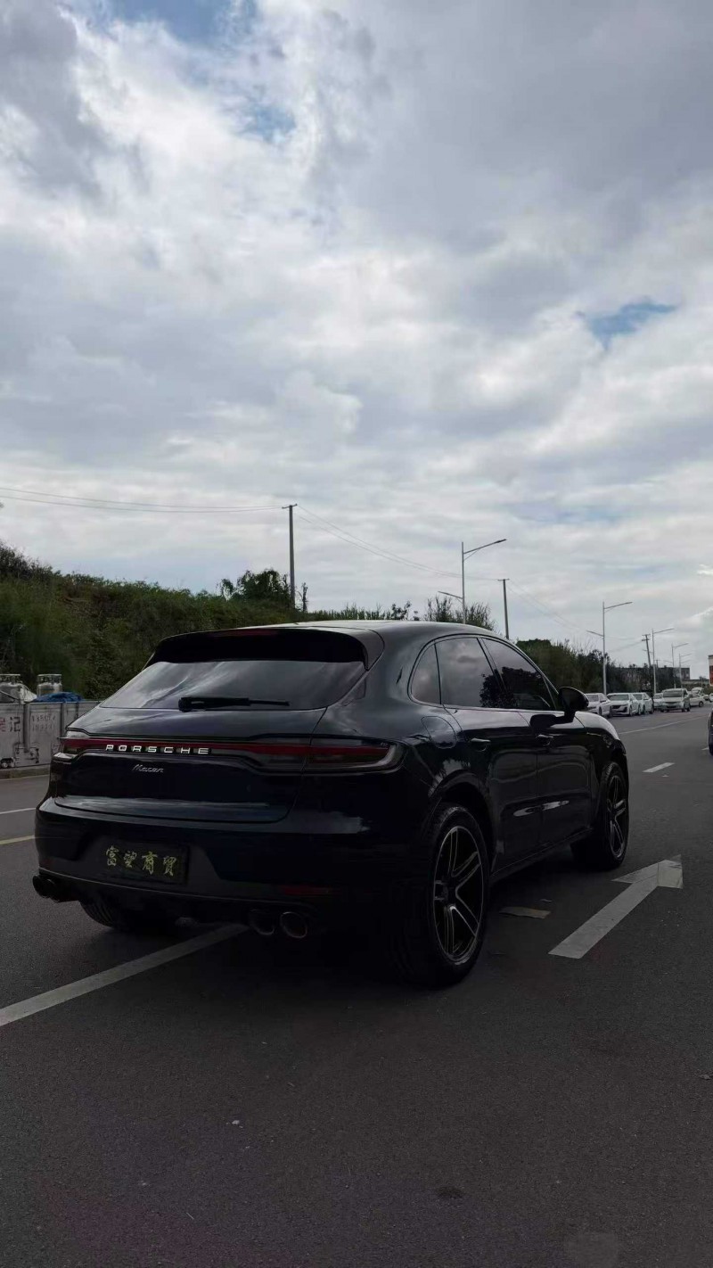 安順20年保時捷Macan8