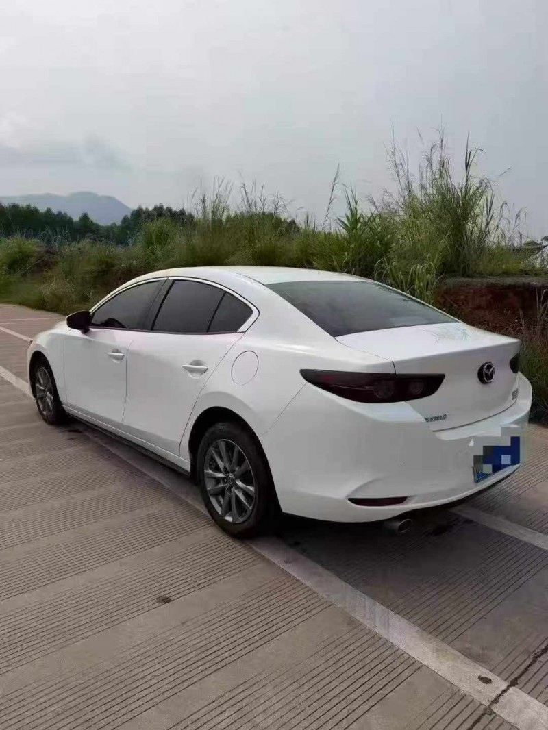 梧州21年馬自達昂克賽拉8