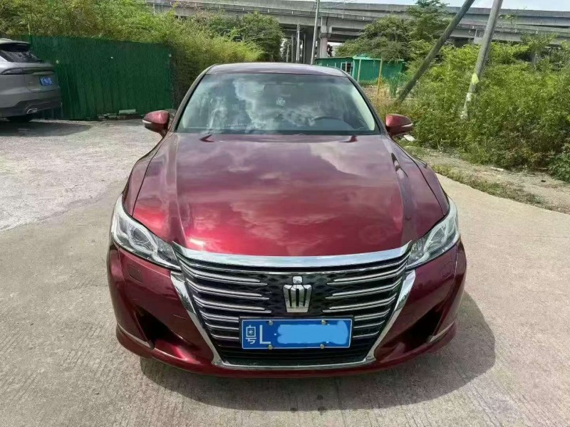 中山17年豐田皇冠1