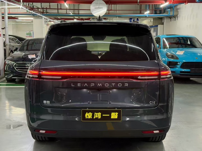 深圳26年零跑汽車C169