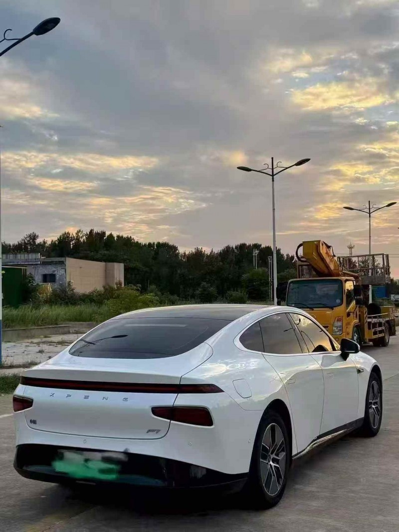 濟寧24年小鵬汽車p77