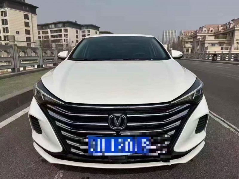 青島21年長安汽車逸動1