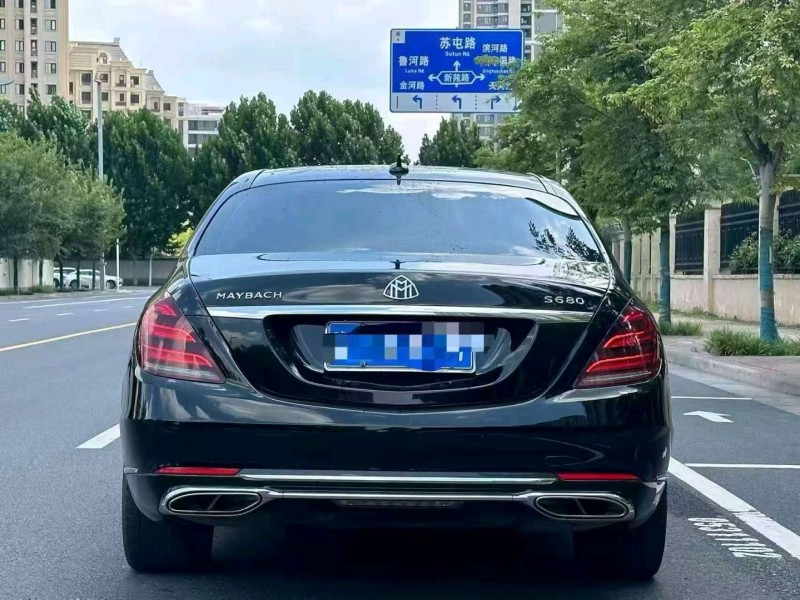 郑州20年奔驰迈巴赫S级8