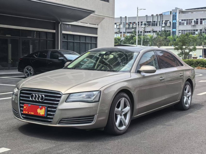 廣州13年奧迪A8L2