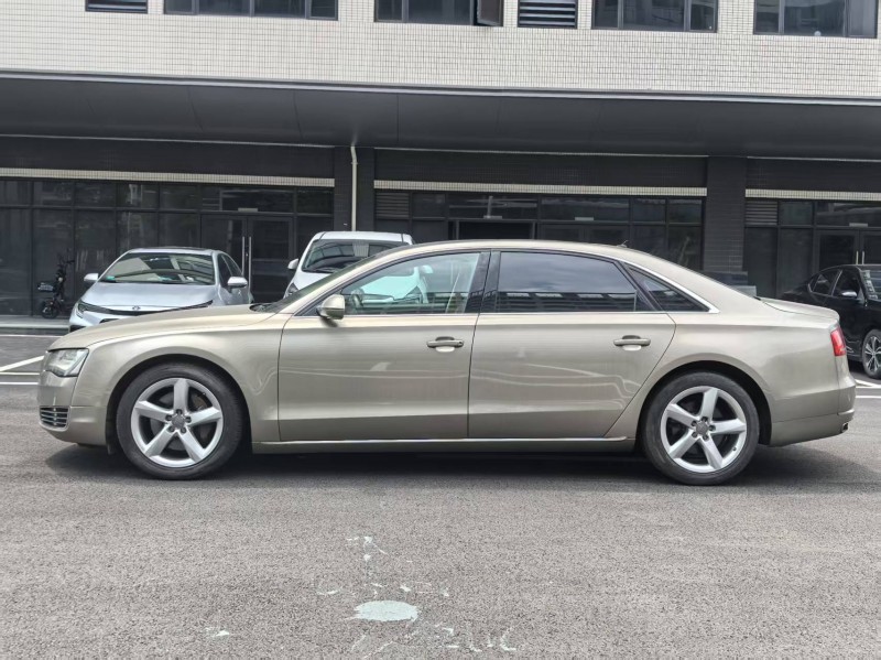 廣州13年奧迪A8L6