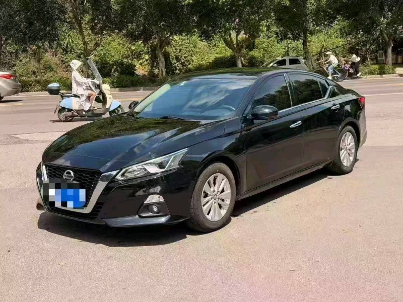 東營22年日產天籟2