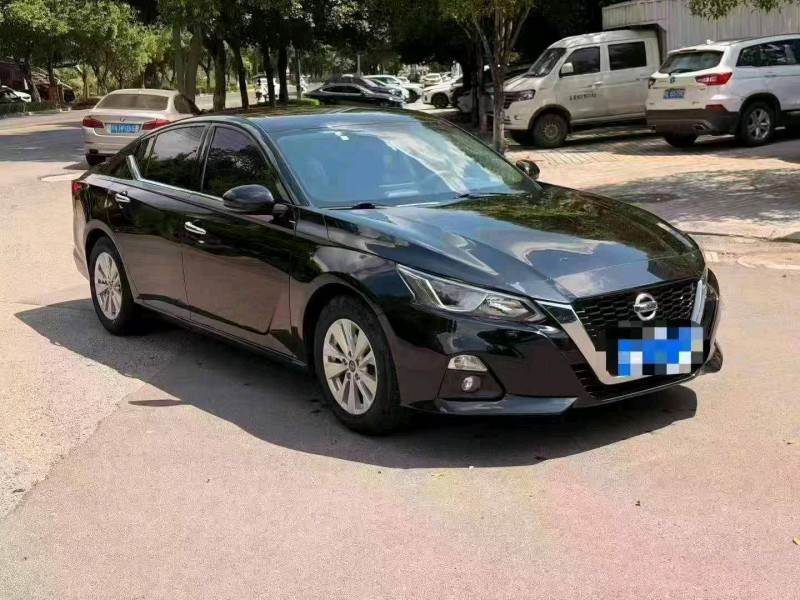 東營22年日產天籟3