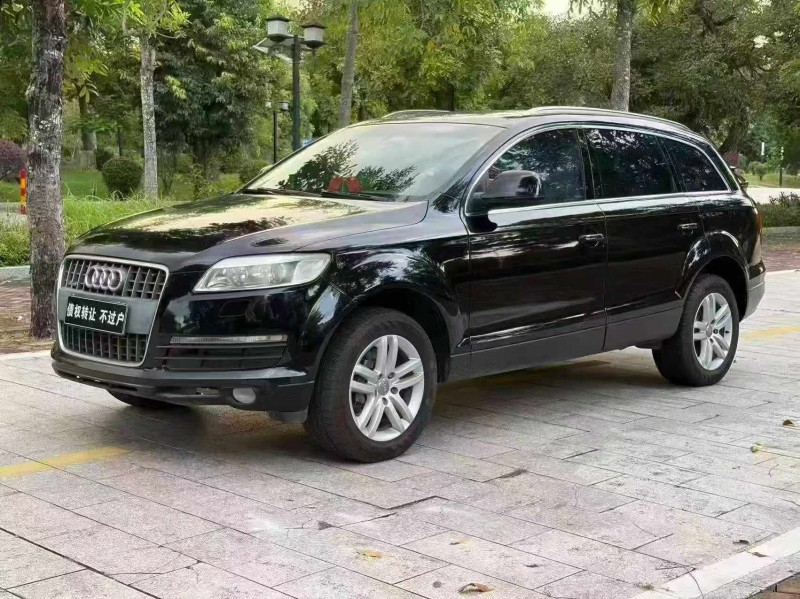 中山09年奧迪Q73