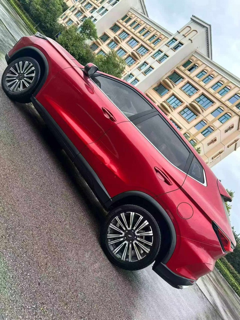 廣元22年長安汽車歐尚7