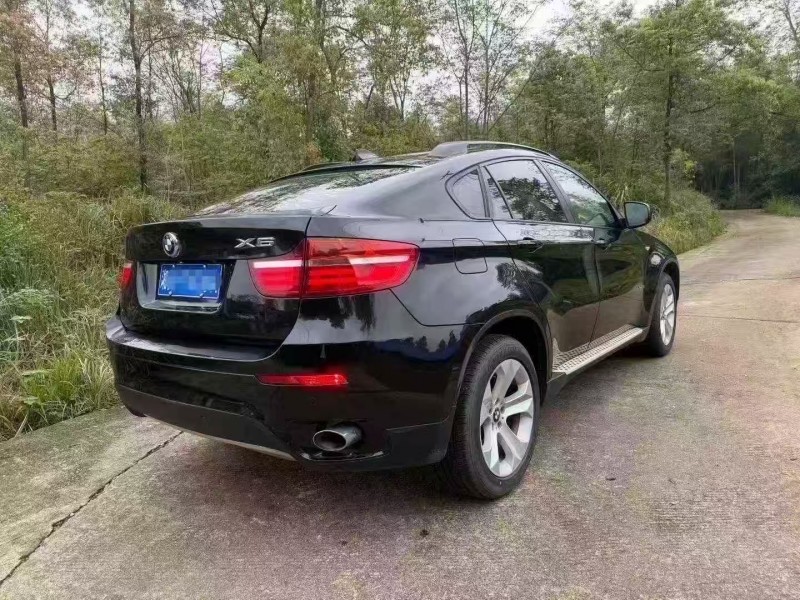 常德16年寶馬X69