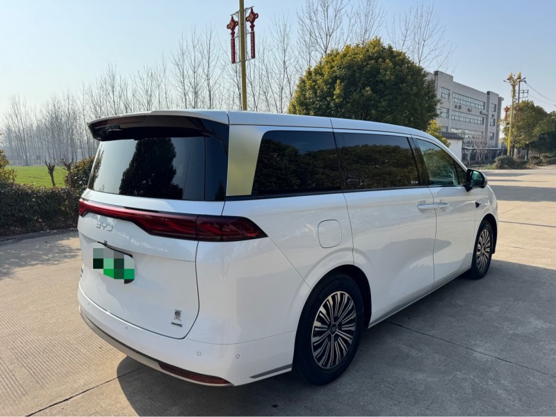 盐城25年比亚迪夏9