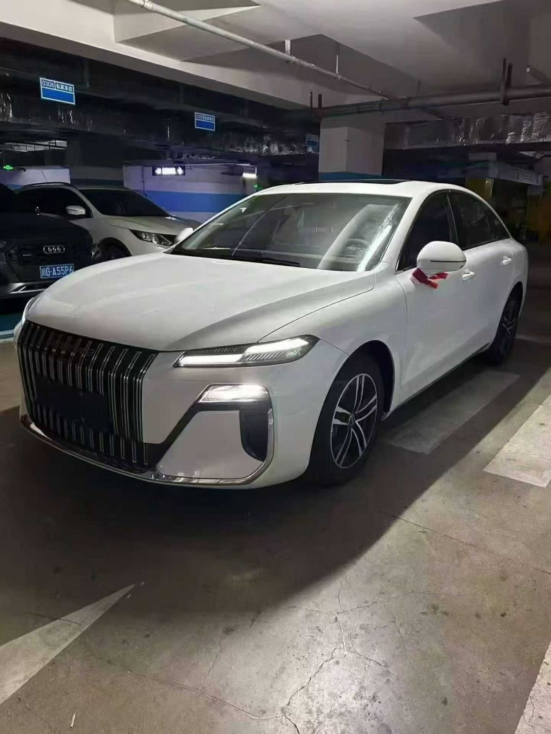 遂寧26年榮威M73