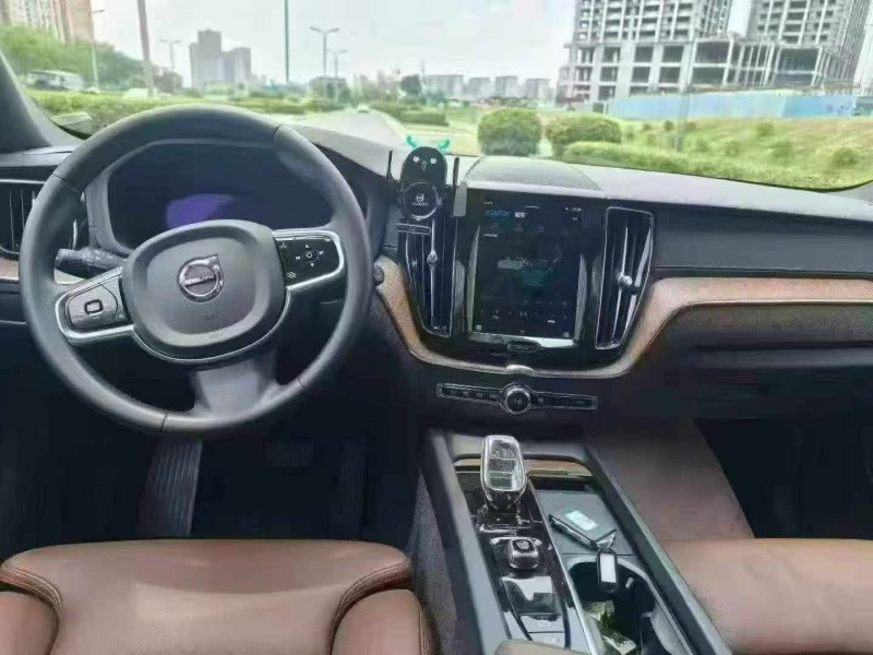 廣元24年沃爾沃XC605