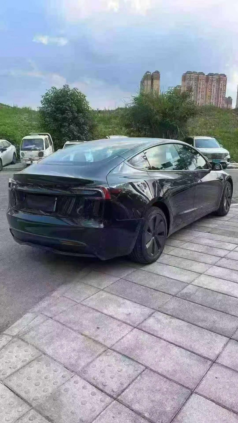 德陽26年特斯拉MODEL 38