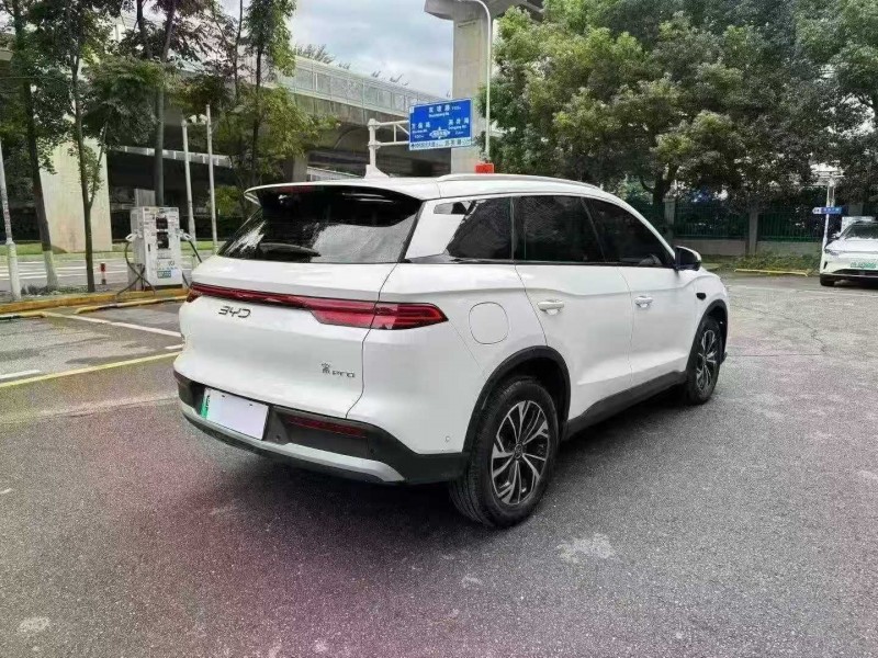 汕頭25年比亞迪宋8