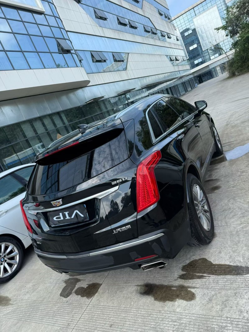 樂山18年凱迪拉克XT56