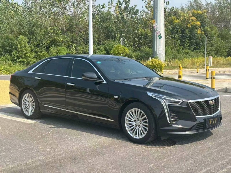 襄陽21年凱迪拉克CT62