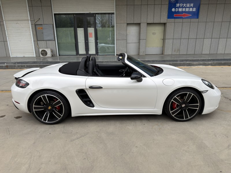 濟寧19年保時捷7184