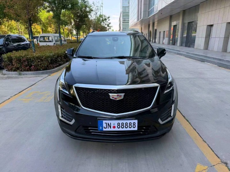 濟寧22年凱迪拉克XT51