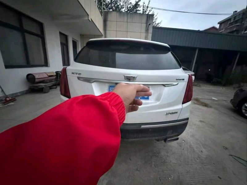 宜昌20年凱迪拉克XT53