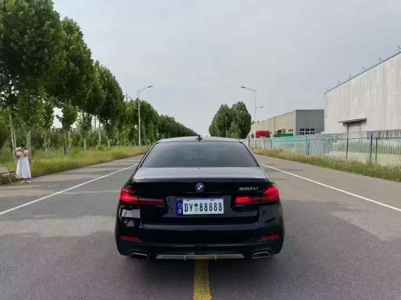 菏泽22年宝马5系9