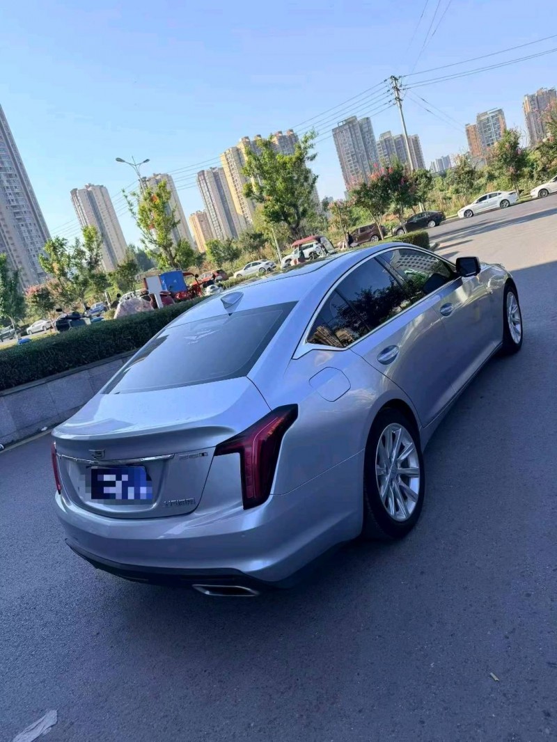 達州20年凱迪拉克CT55