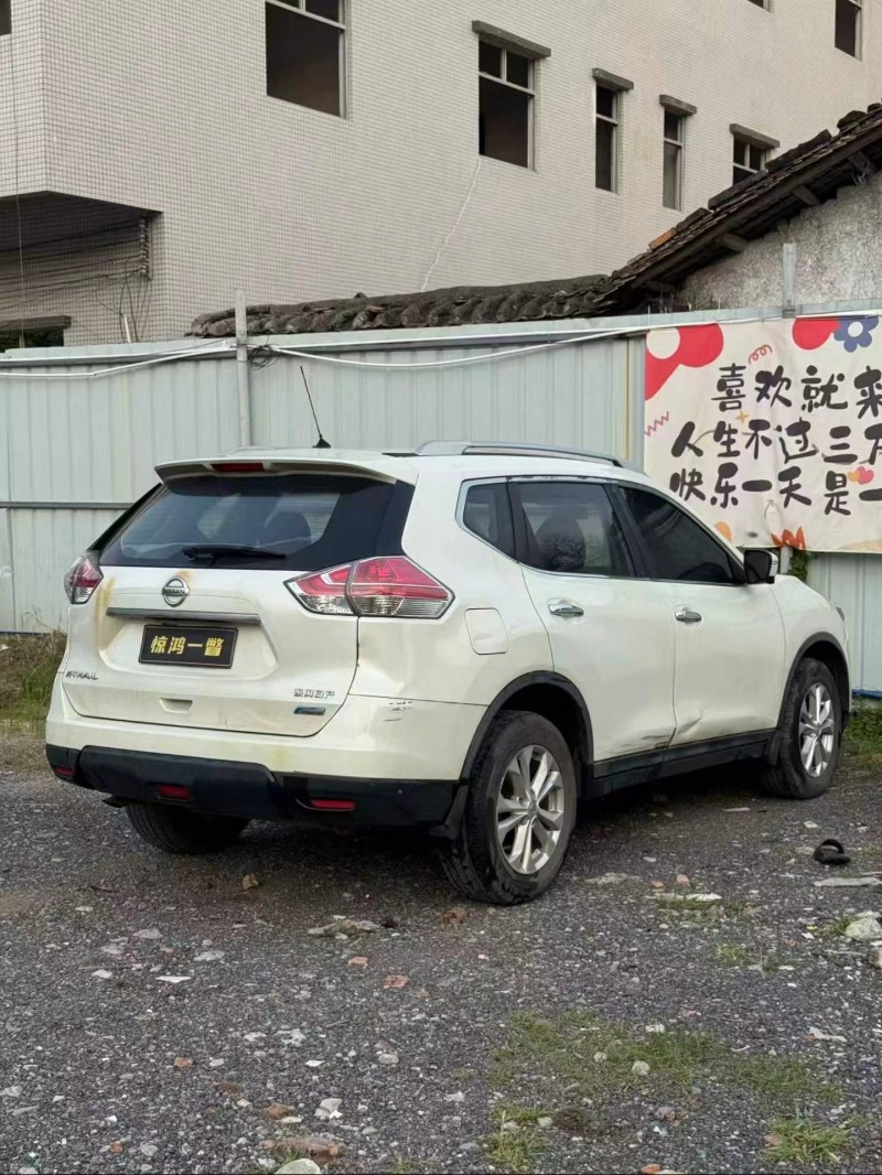 廣州15年日產奇駿5