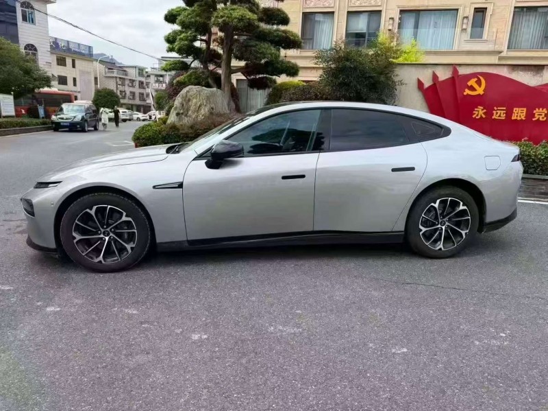 嘉興21年小鵬汽車p77