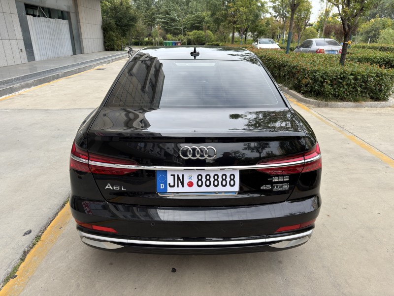 济宁23年奥迪A6L9