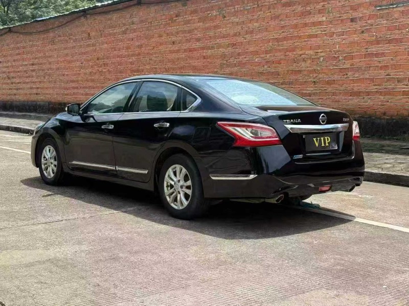 貴港14年日產天籟7