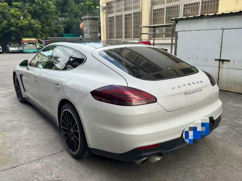 廣州17年保時捷帕拉梅拉7