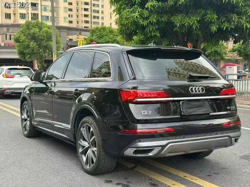 東莞23年奧迪Q76