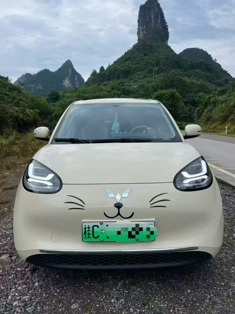 廣州25年五菱汽車繽果1