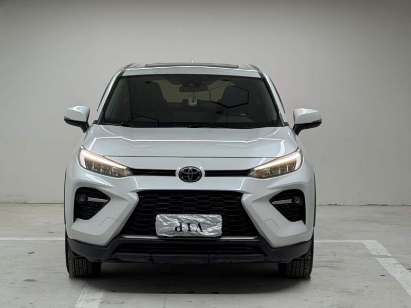 新鄉21年豐田RAV4榮放1