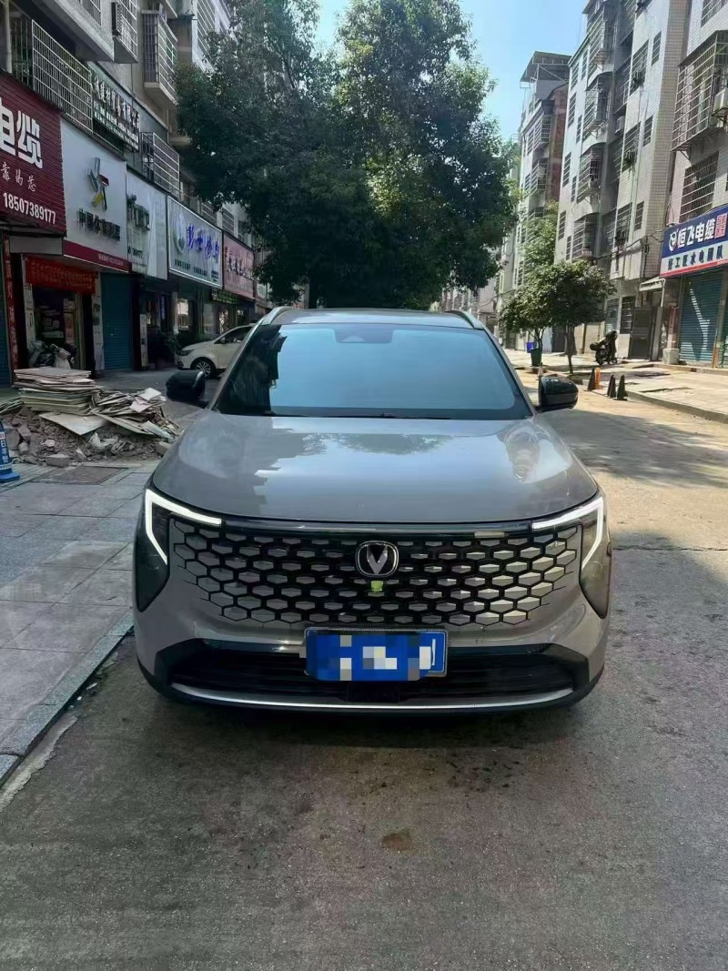 衡陽25年長安汽車CS551