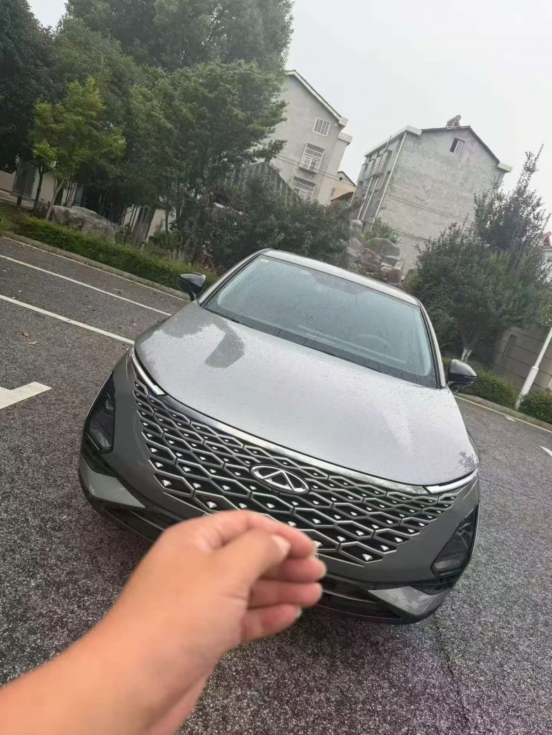 張家界24年奇瑞歐萌達1