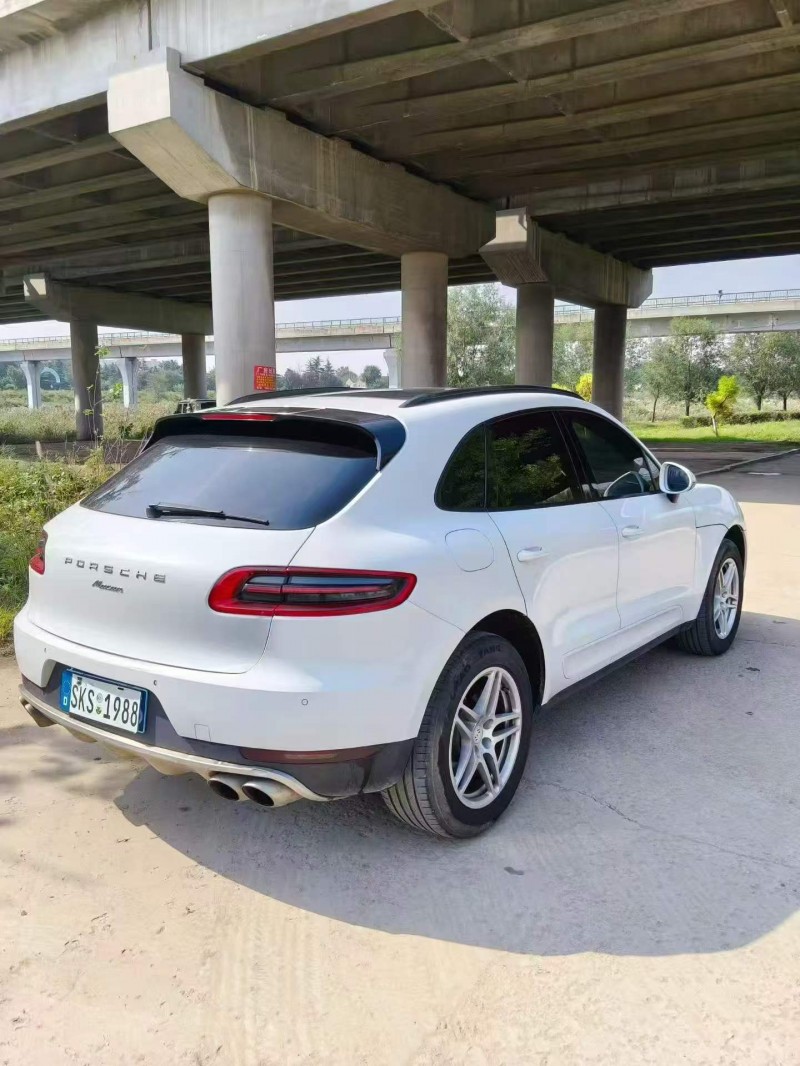 濰坊17年保時捷Macan7