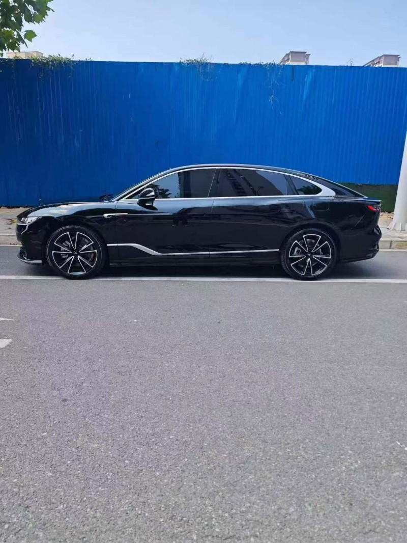 十堰25年嵐圖汽車追光6