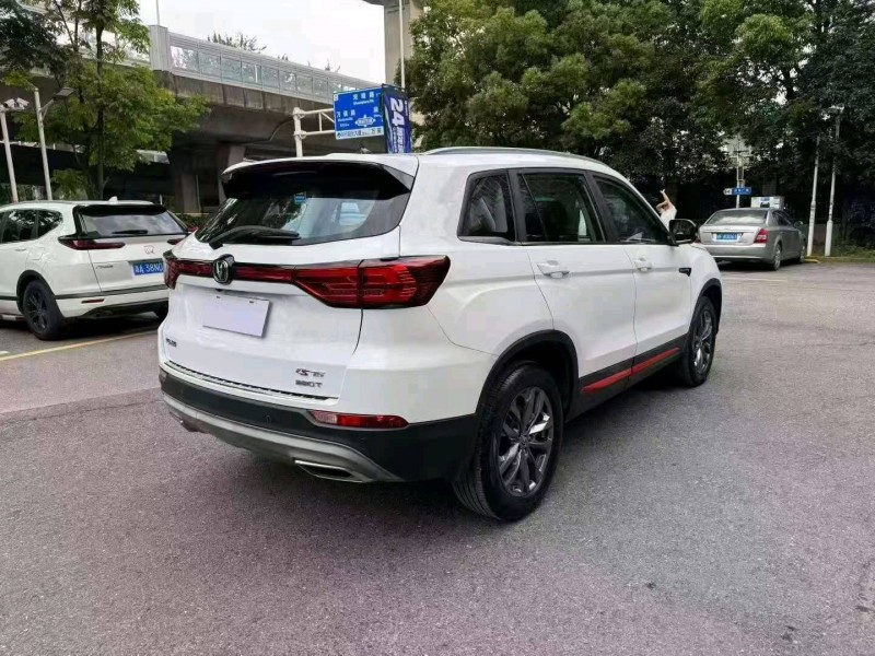 長沙21年長安汽車CS754